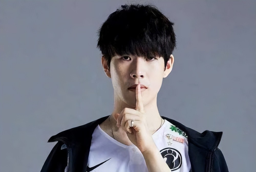 不公平！MSI官方回放显示T1的Ping值只有22？？？