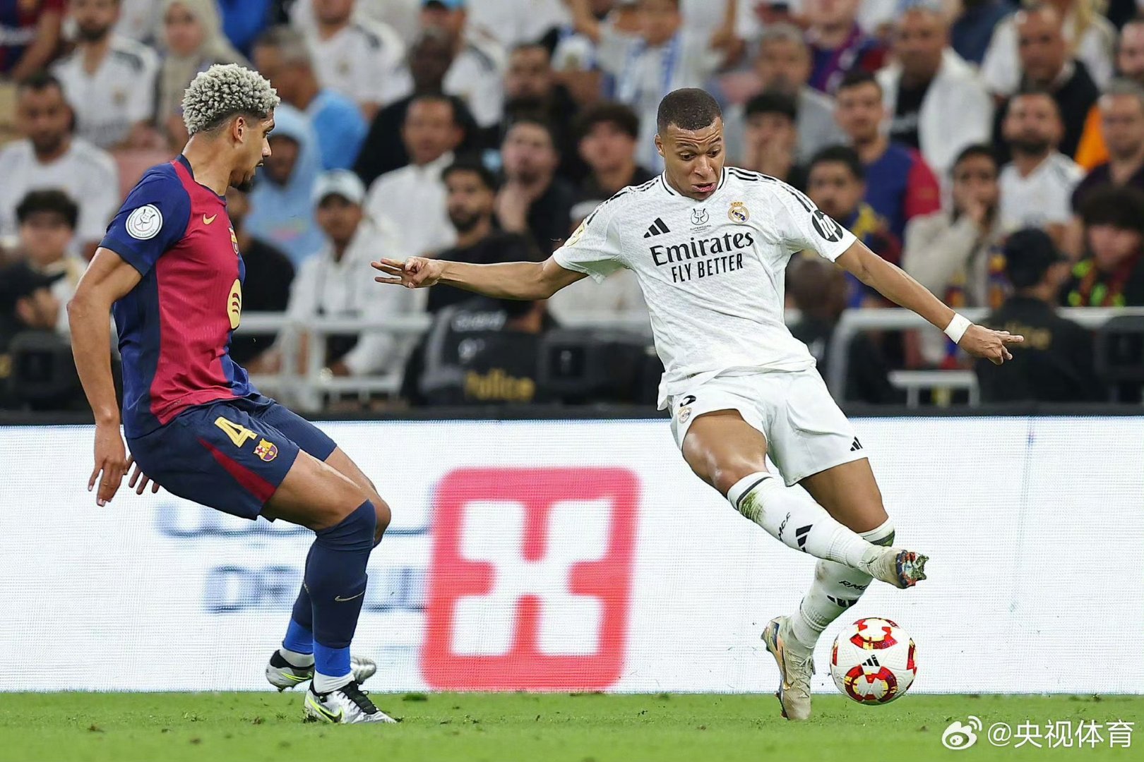 英超：曼联3-0大胜纽卡斯尔